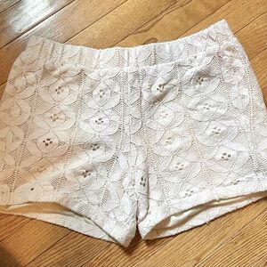 Women’s boho lace 4.5” shorts (M)